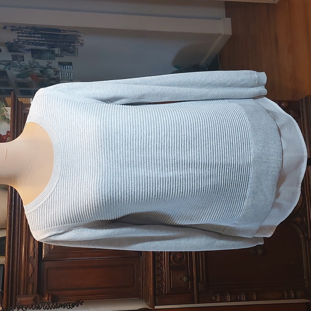 HILARY RADLEY sweater. Gray and white. Size L. Pre-owned great condition.